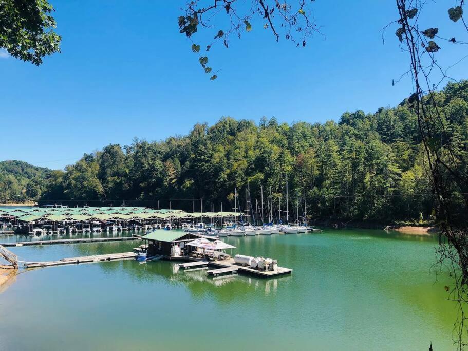 Cabin At The Cove At Watauga Lake Butler Exterior photo