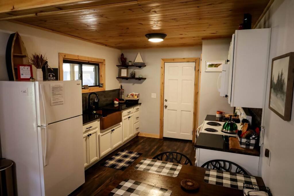Cabin At The Cove At Watauga Lake Butler Exterior photo